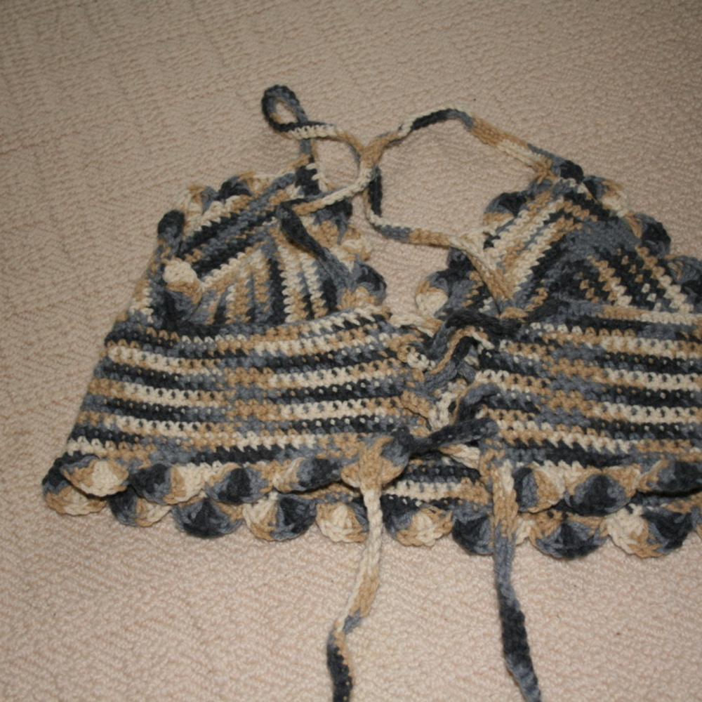 Handmade Halter top - Picture 3 of 4